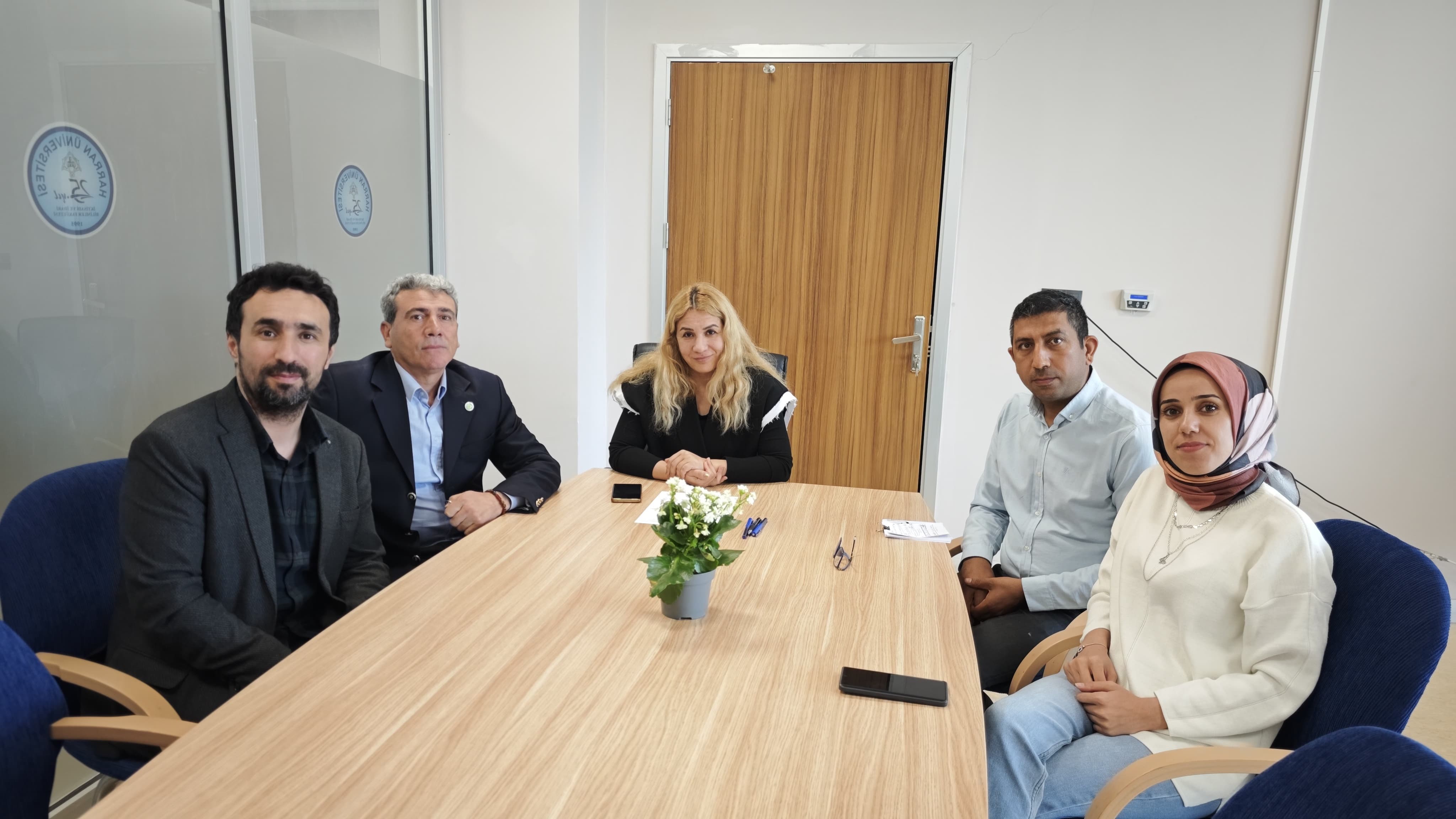 FAKÜLTEMİZDE  İDARİ PERSONEL İLE TOPLANTI YAPILDI